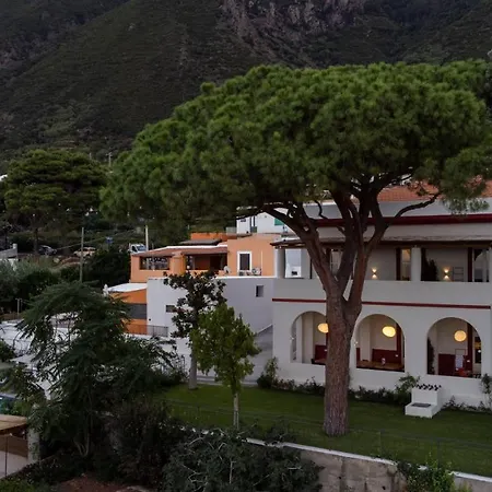 Frangimare La Segreta アパートホテル