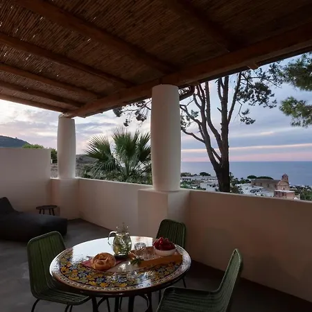 Frangimare La Segreta アパートホテル マルファ