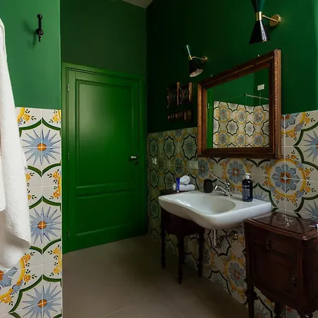 Frangimare La Segreta アパートホテル